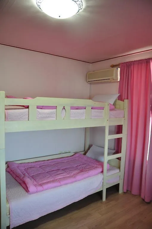 Guest house Petit Monami Guesthouse Jeju